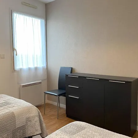 2 Avec Terrasse Au Coeur De Perros-guirec, Parking Inclus - Fr-1-368-449 * Perros-Guirec