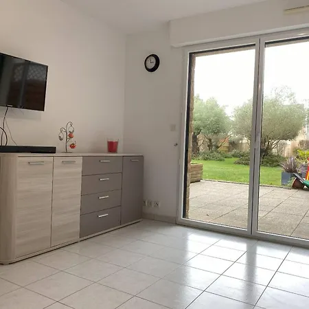 2 Avec Terrasse Au Coeur De Perros-guirec, Parking Inclus - Fr-1-368-449