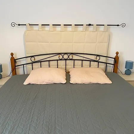 Apartment 2 Avec Terrasse Au Coeur De Perros-guirec, Parking Inclus - Fr-1-368-449 *